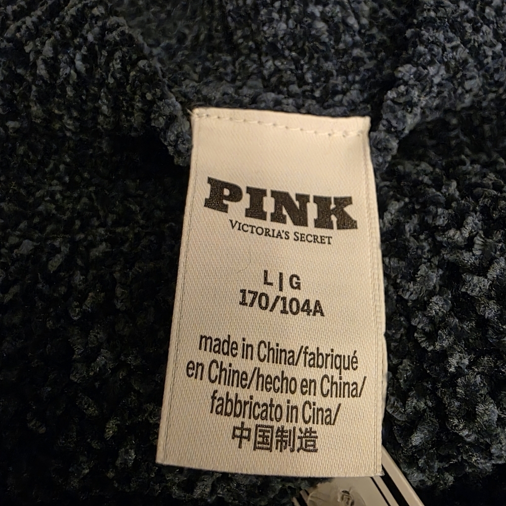 NEW PINK Victoria’s Secret Green Crewneck Sweater • Cozy Knit • Women’s - Picture 3 of 3